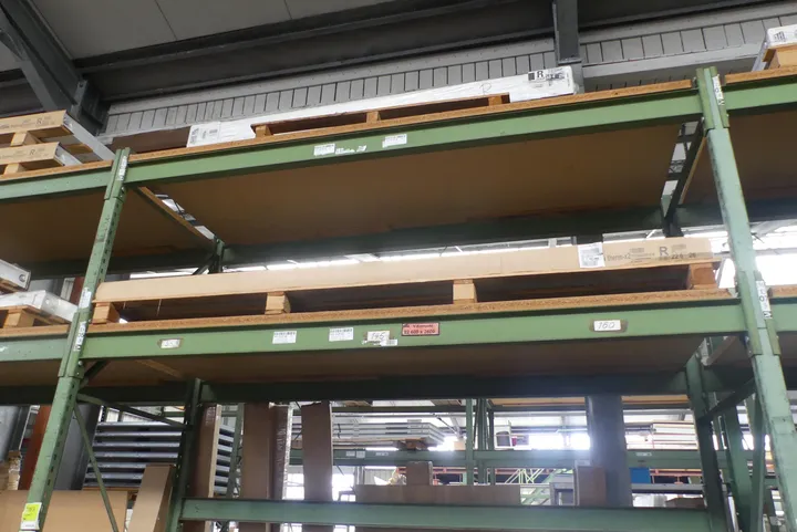 Kermi - Heizk. Therm X2 Ventil-Kompakt Typ 22, BH 600, BL 2600 mm, weiß, AG rechts Umfang: Palette mit Inhalt, Ebene 3